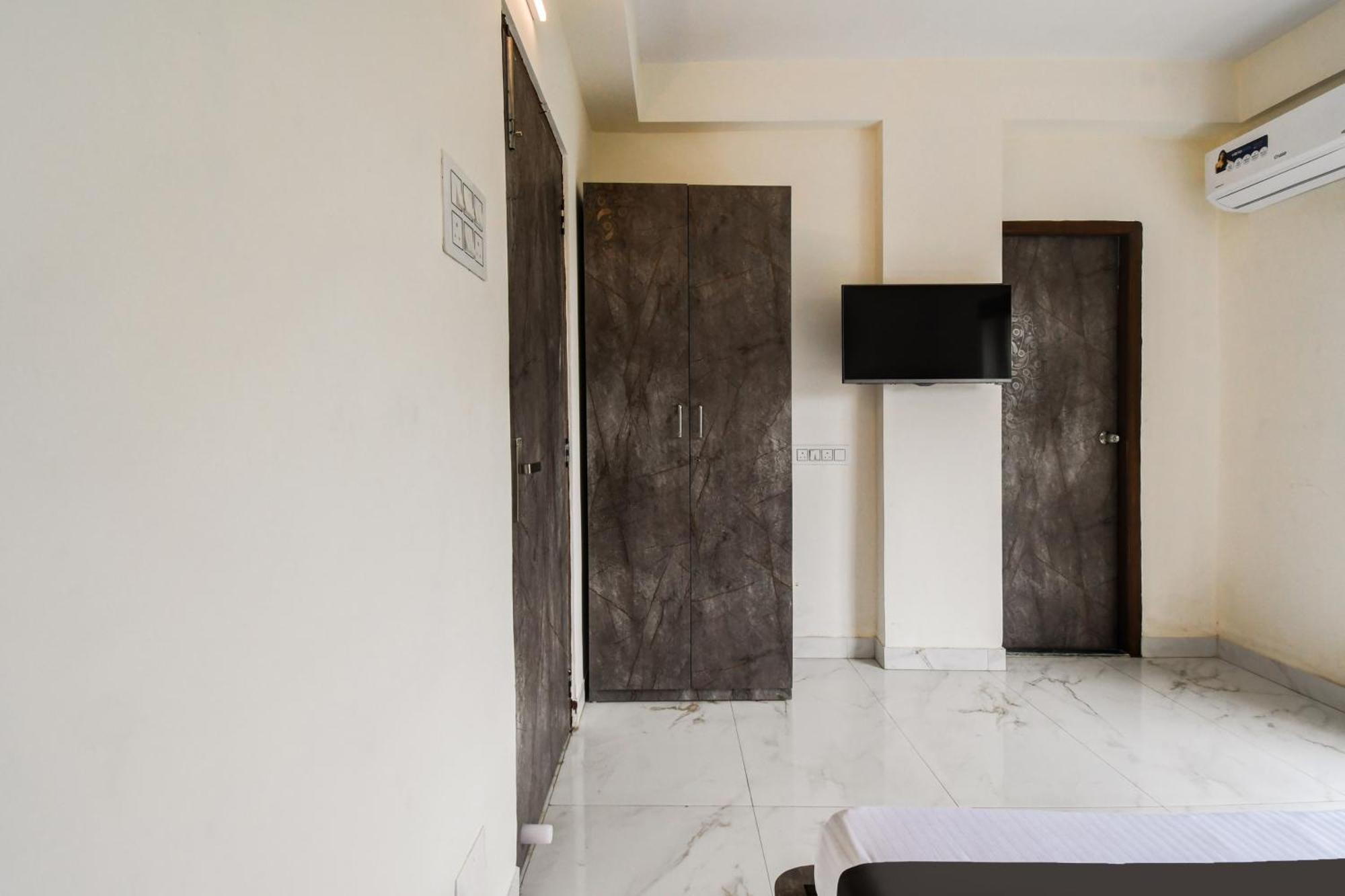 Hotel O Atithya Inn Колката Екстериор снимка