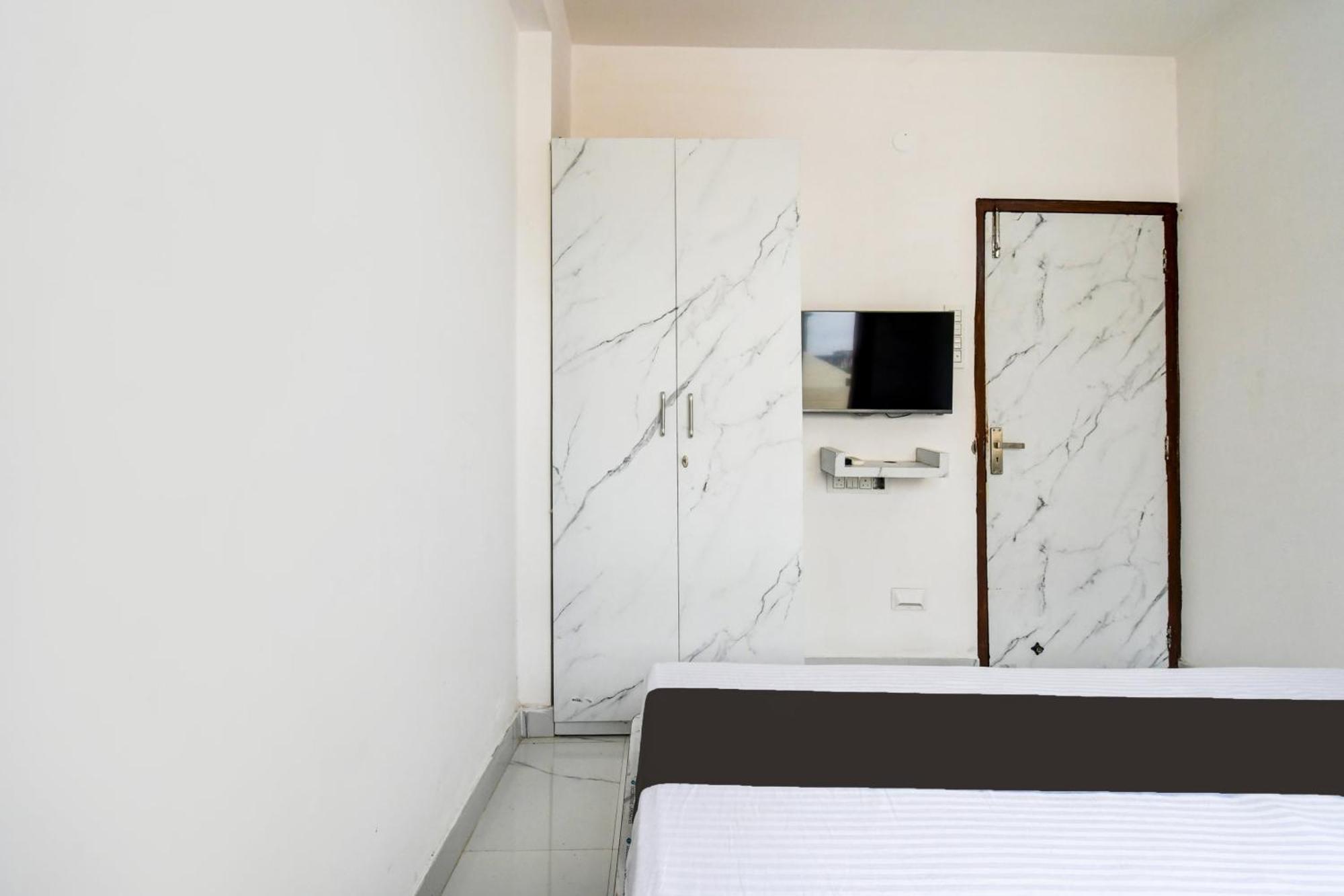 Hotel O Atithya Inn Колката Екстериор снимка