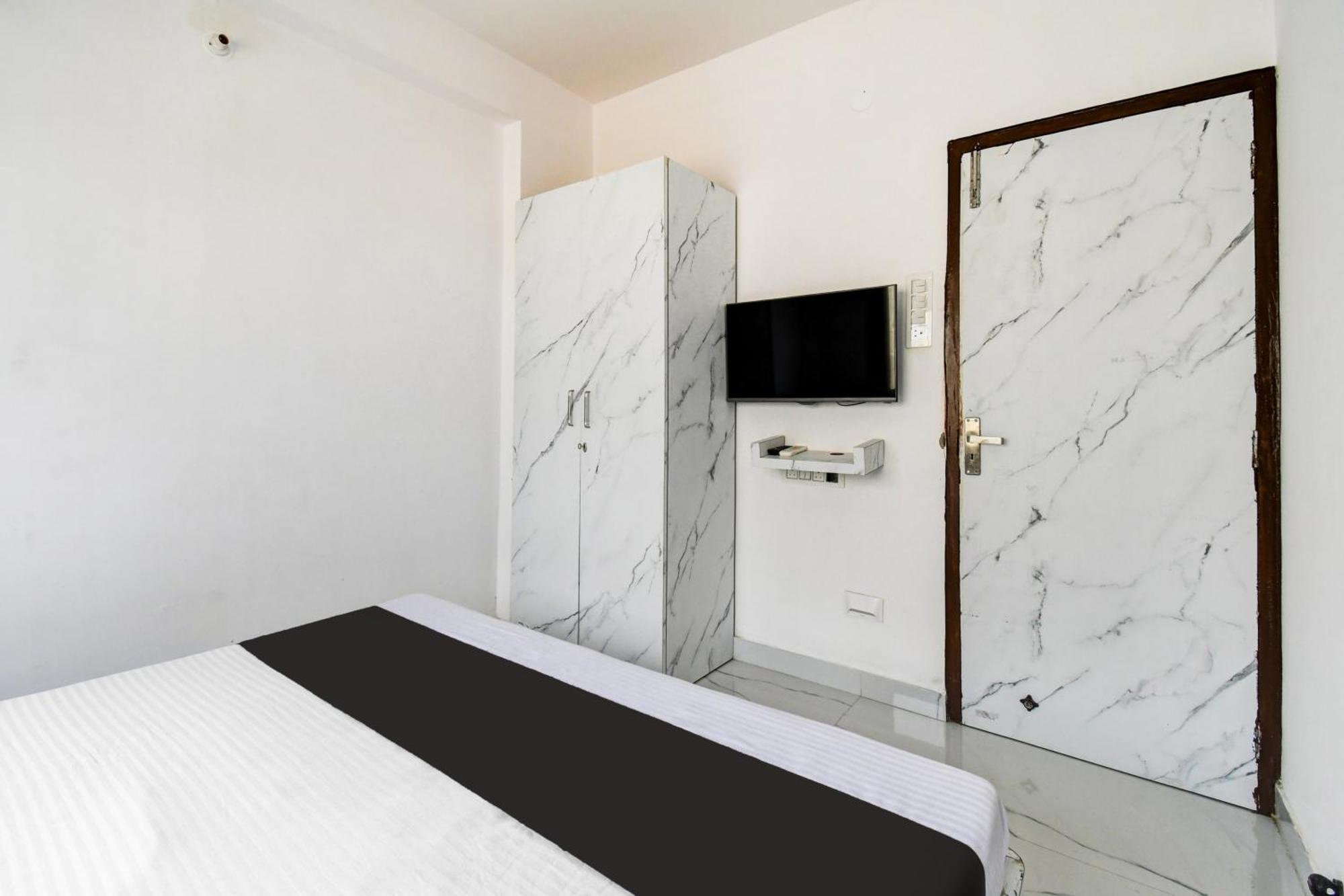 Hotel O Atithya Inn Колката Екстериор снимка