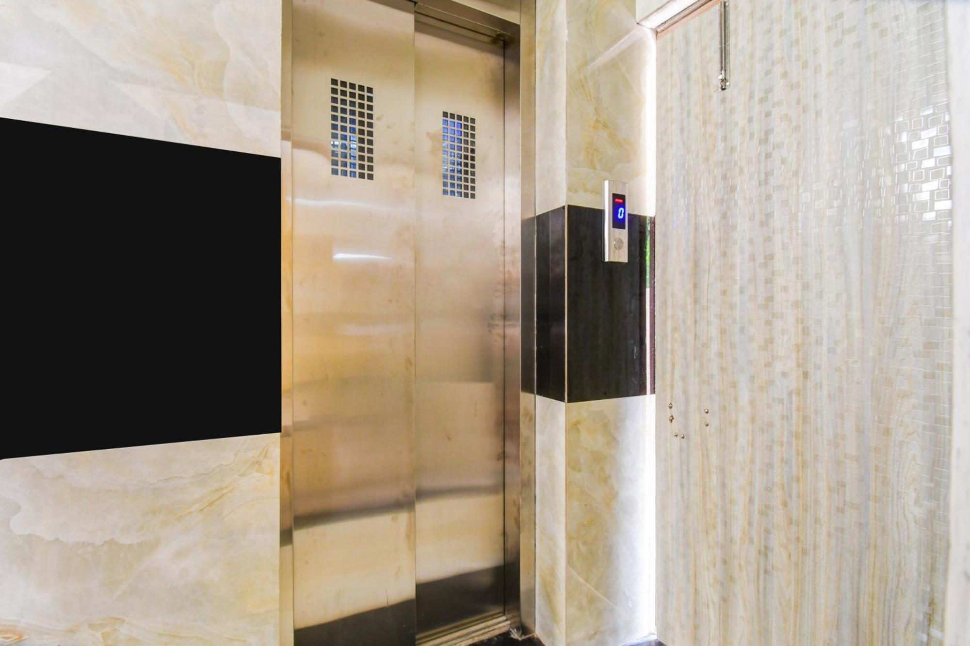 Hotel O Atithya Inn Колката Екстериор снимка