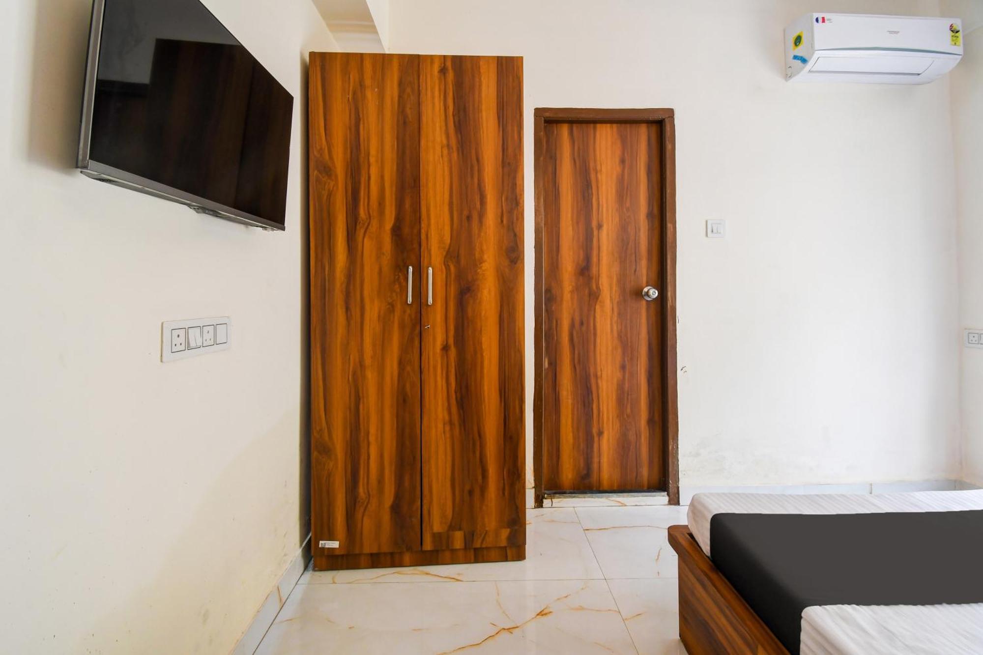 Hotel O Atithya Inn Колката Екстериор снимка
